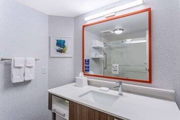هتل Hampton Inn Sioux Falls