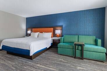 هتل Hampton Inn Sioux Falls