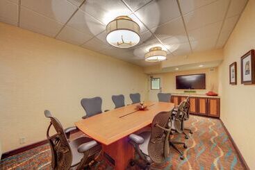 هتل Hampton Inn St. Charles St. Peters