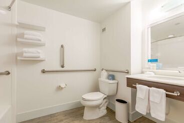 هتل Hampton Inn St. Charles St. Peters