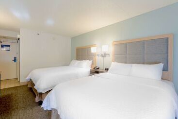 هتل Hampton Inn St. Charles St. Peters