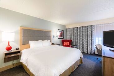 هتل Hampton Inn St. Charles St. Peters