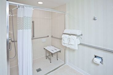 هتل Hampton Inn St. Charles St. Peters