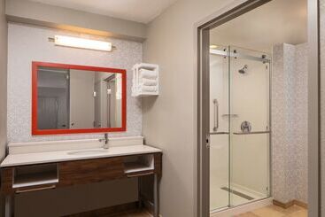 هتل Hampton Inn & Suites El Pasoairport