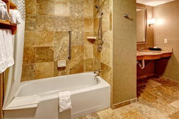 هتل Hampton Inn & Suites Nashvillevanderbiltelliston Place
