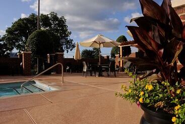 هتل Hampton Inn & Suites Nashvillevanderbiltelliston Place