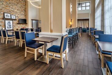 هتل Hampton Inn & Suites Nashvillevanderbiltelliston Place