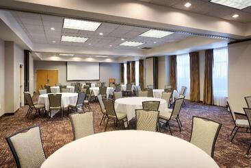 هتل Hampton Inn & Suites Orem