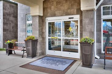 هتل Hampton Inn & Suites Orem