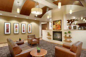 هتل Hampton Inn & Suites Orem
