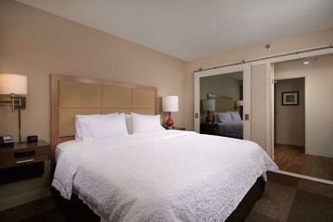 هتل Hampton Inn & Suites Phoenix/scottsdale