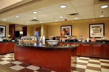 هتل Hampton Inn & Suites Phoenix/scottsdale