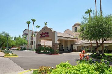 هتل Hampton Inn & Suites Phoenix/scottsdale