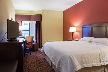 هتل Hampton Inn & Suites Tampanorth