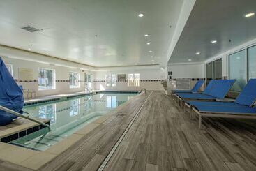 هتل Hampton Inn & Suites Williamsburgrichmond Rd
