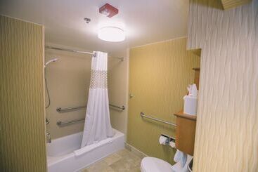 هتل Hampton Inn Tallahassee Central