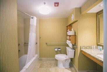 هتل Hampton Inn Tallahassee Central