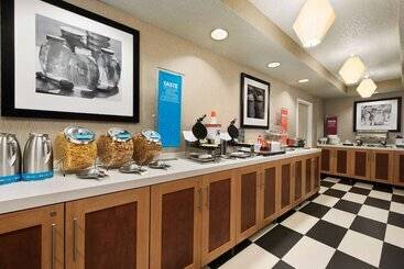 هتل Hampton Inn By Hilton Wausau