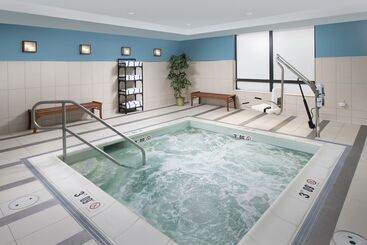 هتل Holiday Inn Express Boston North Woburn, An Ihg