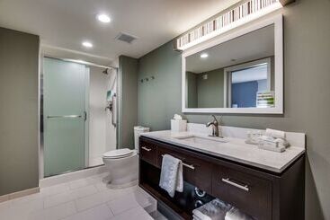 هتل Home2 Suites By Hilton Dfw Airport South/irving, Tx
