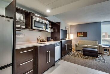 هتل Home2 Suites By Hilton Dfw Airport South/irving, Tx