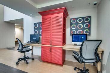 هتل Home2 Suites By Hilton Dfw Airport South/irving, Tx
