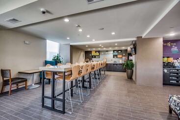 هتل Home2 Suites By Hilton Dfw Airport South/irving, Tx