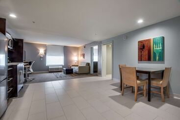 هتل Home2 Suites By Hilton Dfw Airport South/irving, Tx
