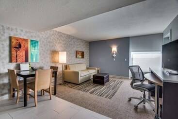 هتل Home2 Suites By Hilton Dfw Airport South/irving, Tx
