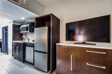 هتل Home2 Suites By Hilton Dfw Airport South/irving, Tx