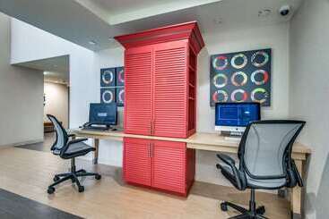 هتل Home2 Suites By Hilton Dfw Airport South/irving, Tx