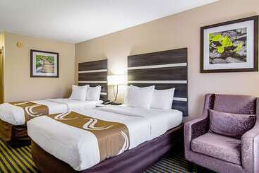 هتل Quality Inn  Savannah I95