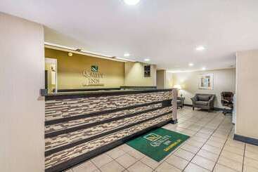 هتل Quality Inn  Savannah I95