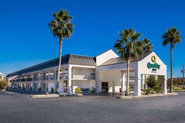 هتل Quality Inn  Savannah I95