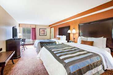 هتل Wingate By Wyndham North Little Rock