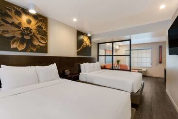 Surestay Plus Hotel By Best Western Tempe University