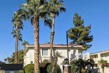 Surestay Plus Hotel By Best Western Tempe University