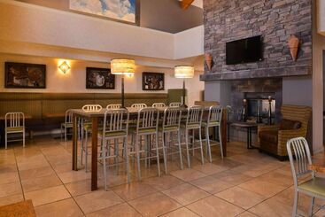 Surestay Plus Hotel By Best Western Tempe University