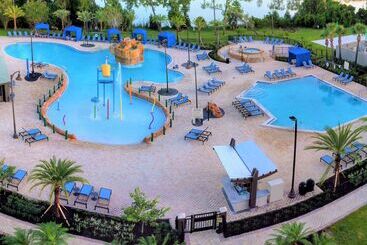 Wyndham Lake Buena Vista Resort Disney Springs® Resort Area