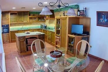 3 Bedrooms House With Jacuzzi Furnished Terrace And Wifi At Benicarlo 5 Km Away From The Beach