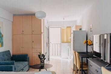 Best House, Nirvana Ii, Patra