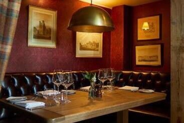 هتل The Duncombe Arms