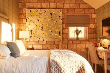 هتل The Duncombe Arms