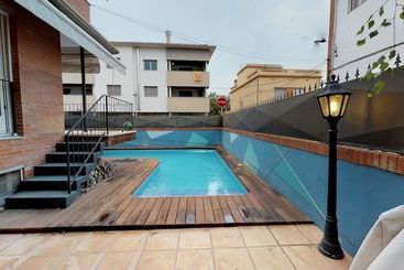 کلبه House Of Joy