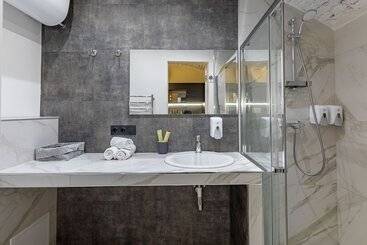 Apart Hotel M28