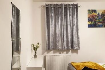 Beach Apartment   Kirkcaldy