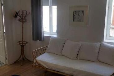 Bed and Breakfast La Centenaire Gruissan   Maison D Hôte
