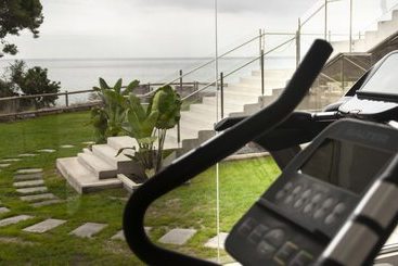 Santa Romana Apartments & Suites