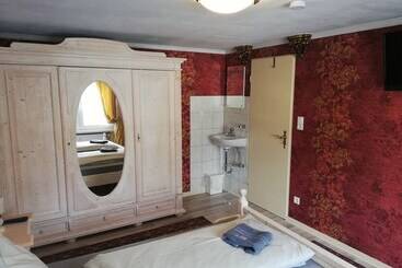 Eleonora Apartment