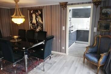 Eleonora Apartment